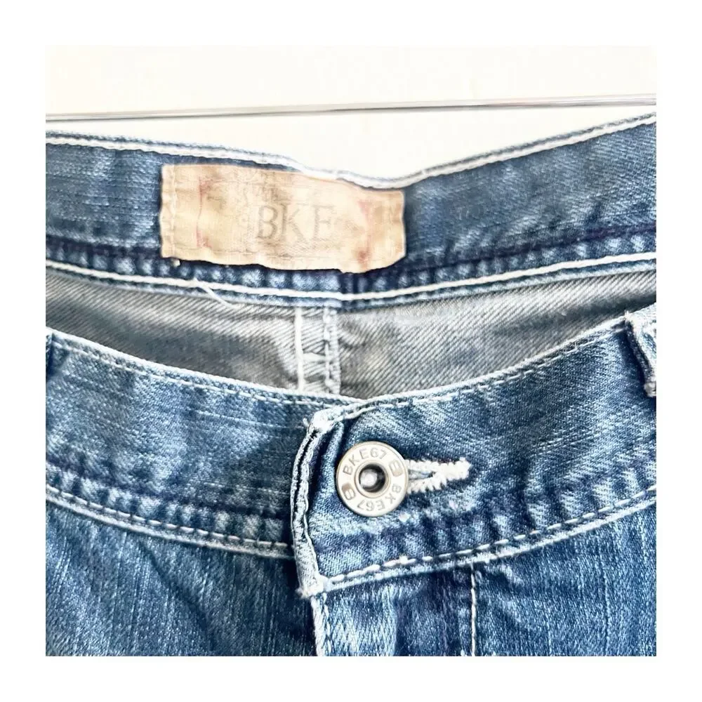 BKE Derek Jeans Mens 35 X 32 Distressed Thick Stitch Whiskered Cowboy Rodeo EUC